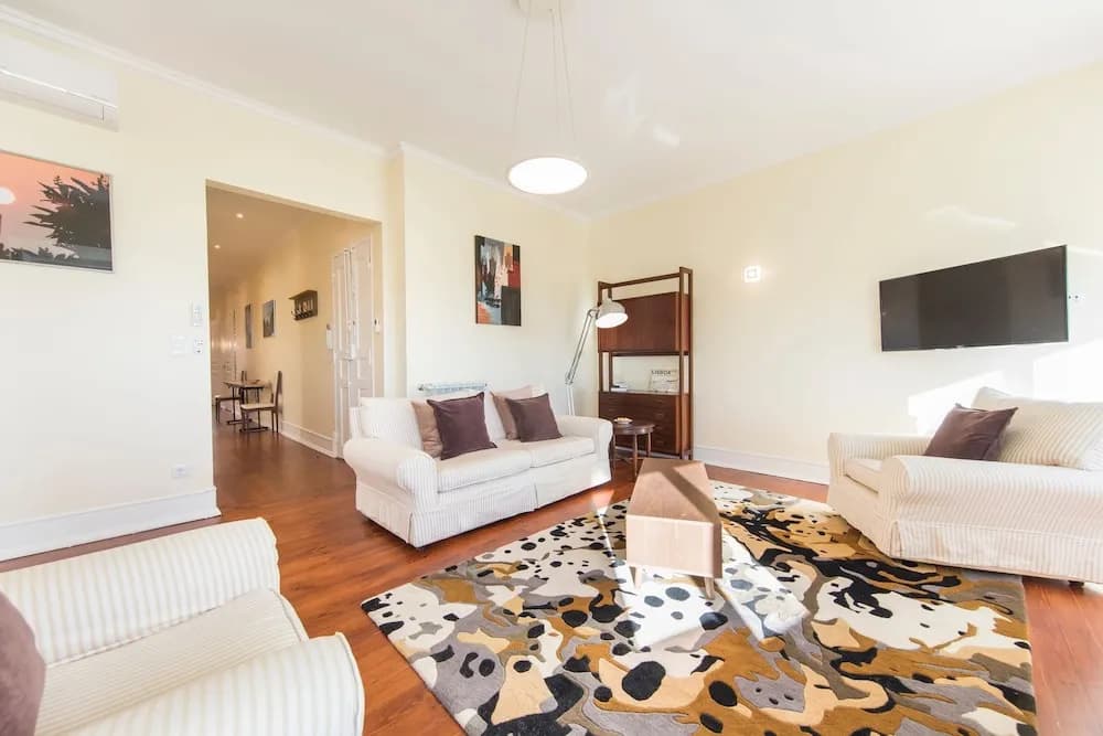 Spacious Graça River View Apartment - photo 17