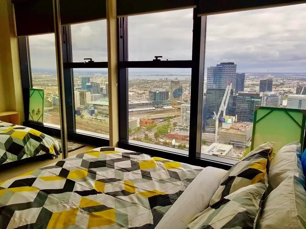 568 Collins Tower - photo 4