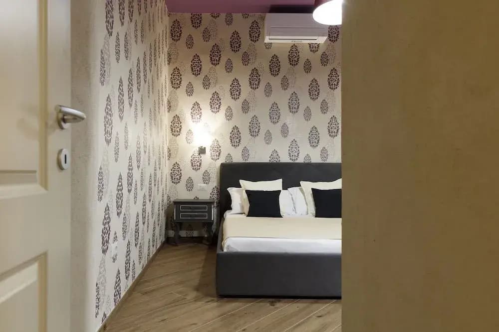 Roommo Apartments - photo 2