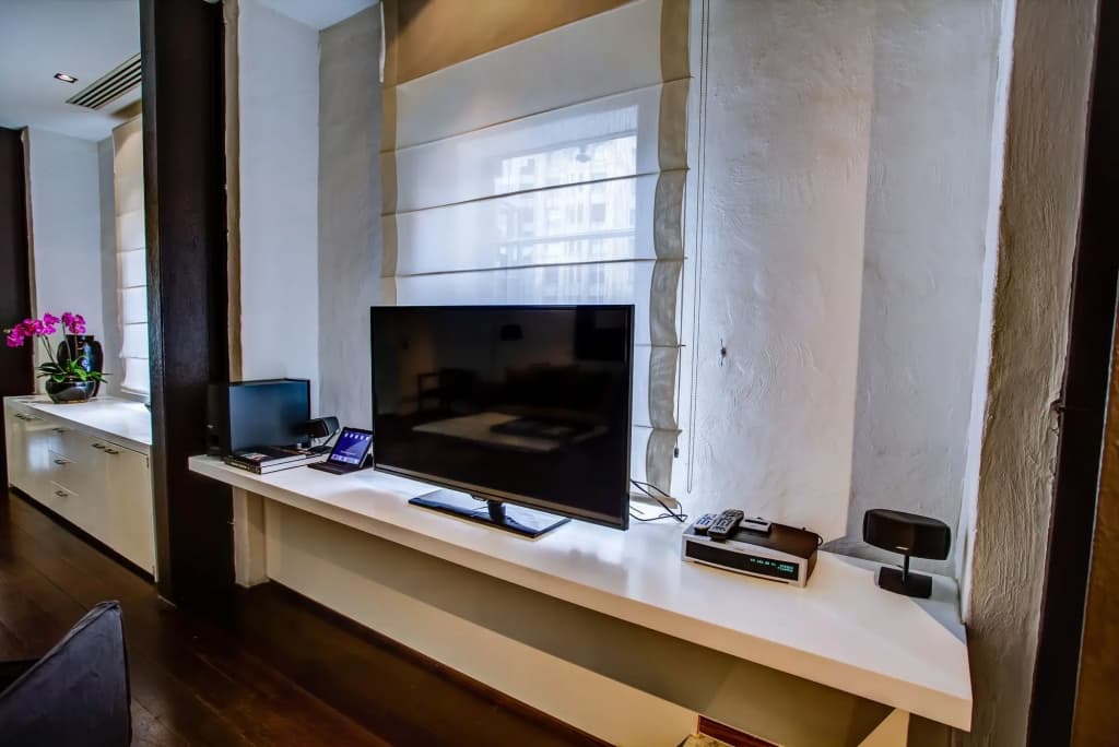 Establishment Hotel - photo 12