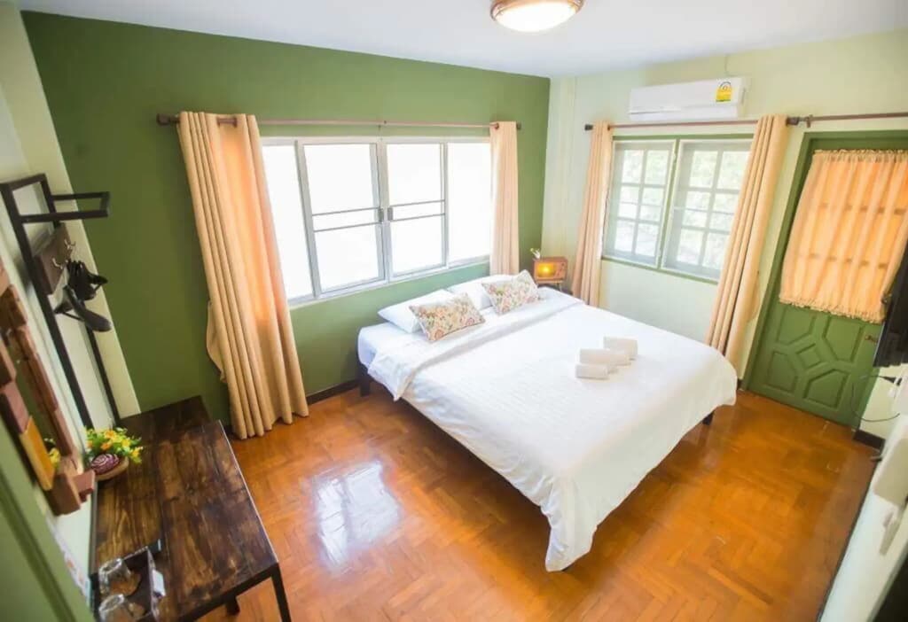 iRoom Boutique House - photo 2