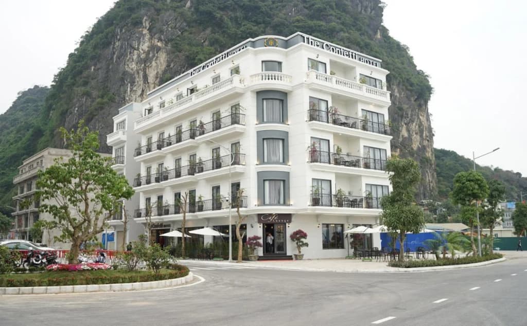 The Confetti Hotel - photo 9