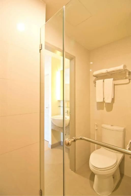 Sunshine One Hotel Pattaya - photo 8