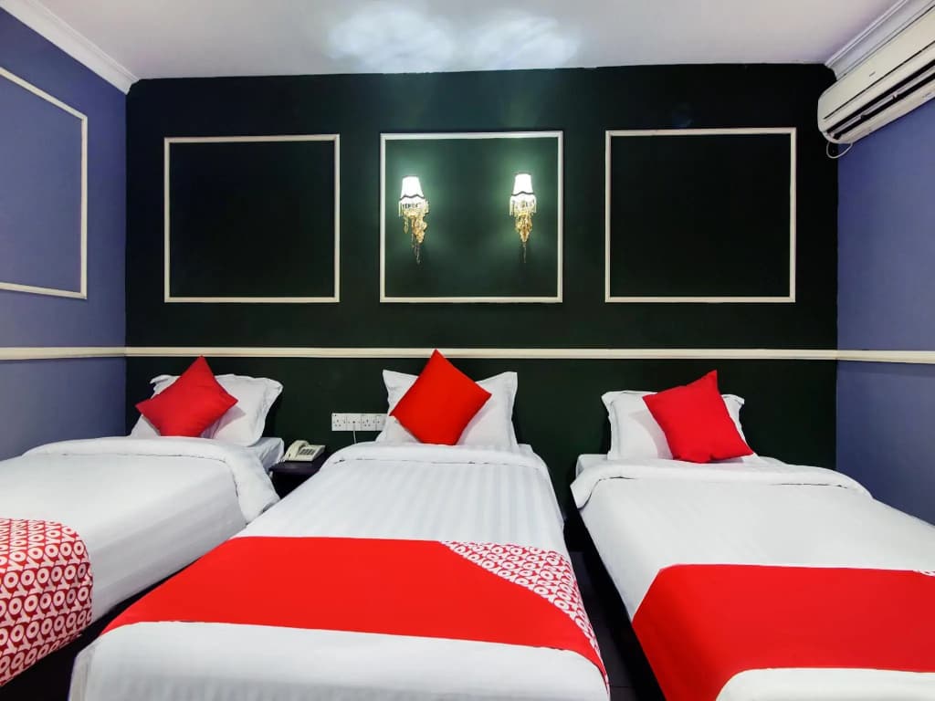 Super OYO 761 City Hotel - photo 28