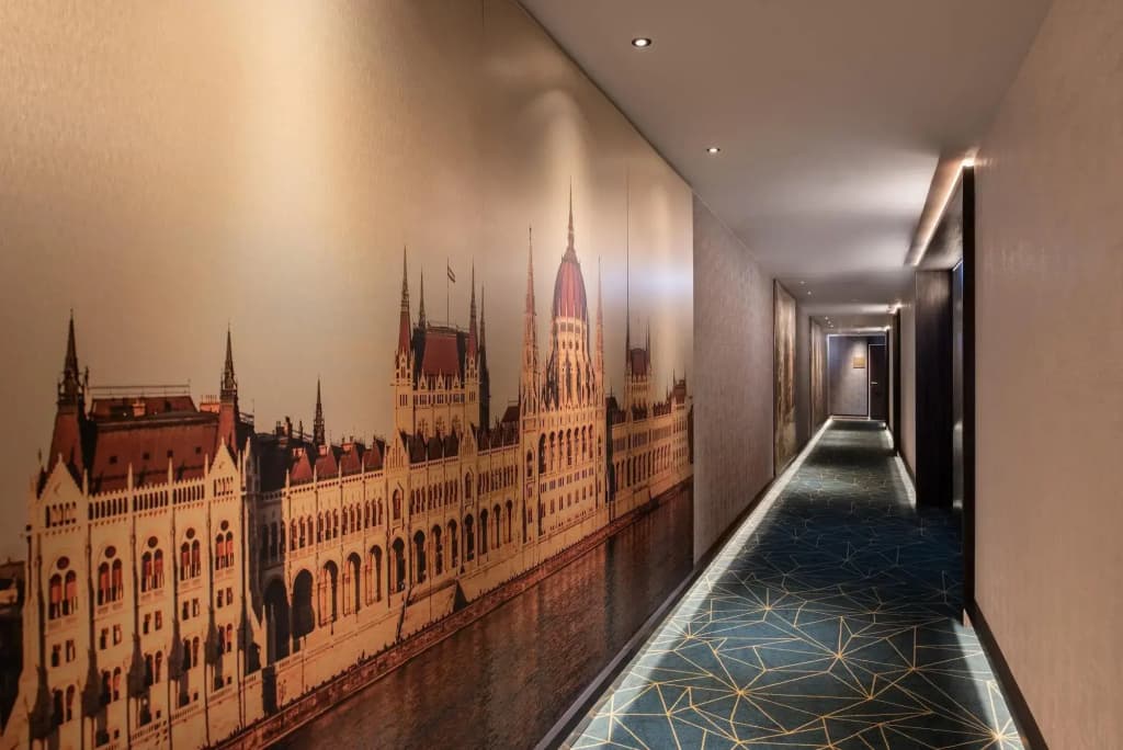 Eurostars Ambassador - photo 1
