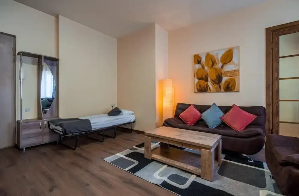 Vivid Vera Apartments - photo 4