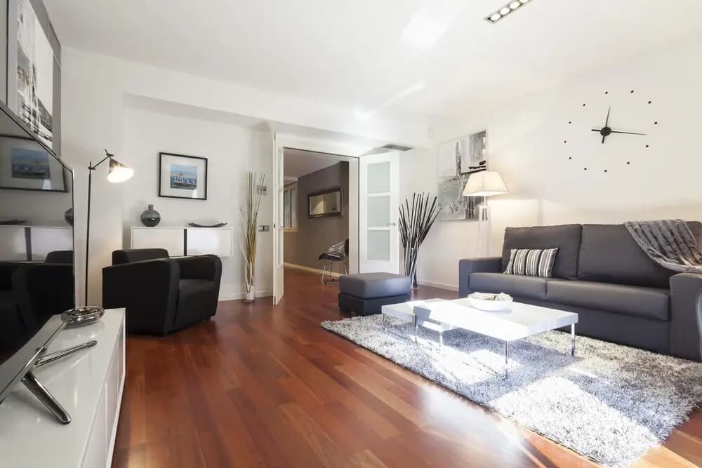 Apartment Purple Plaça Catalunya - photo 2