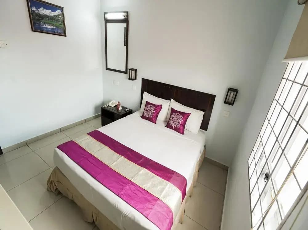 OYO 244 Family Hotel - photo 6