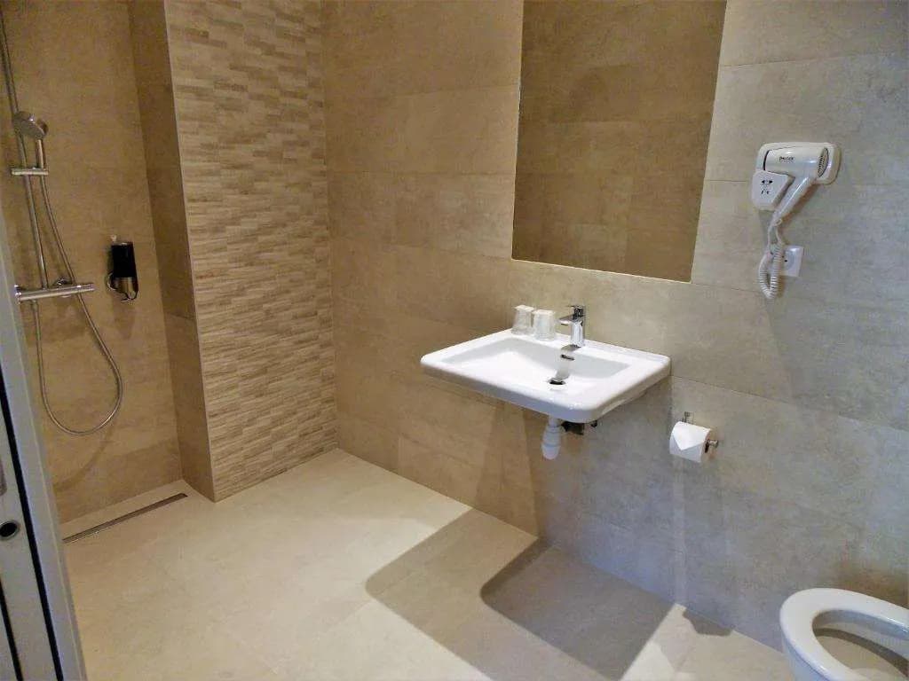 Hotel Excelsior Batignolles - photo 20