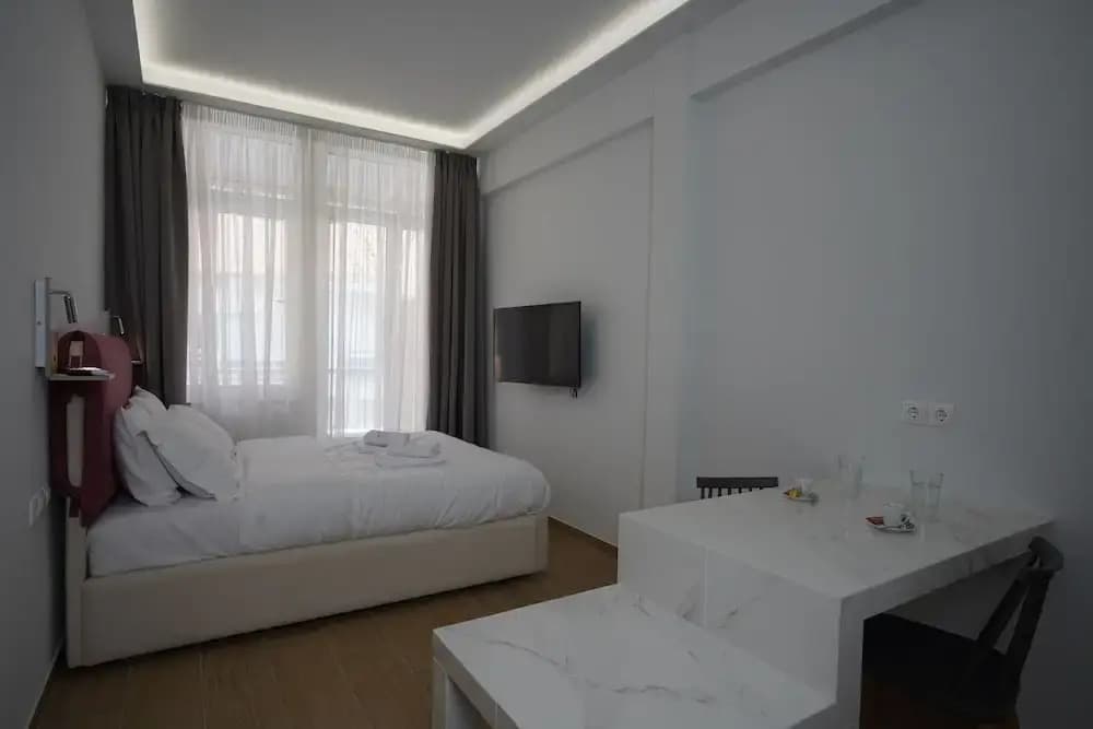 Tip Top Suites - photo 6