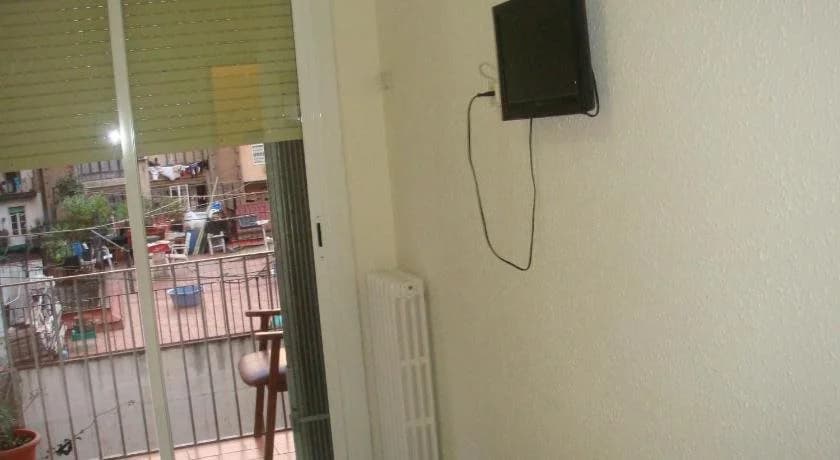 Hostal Muntaner - photo 6