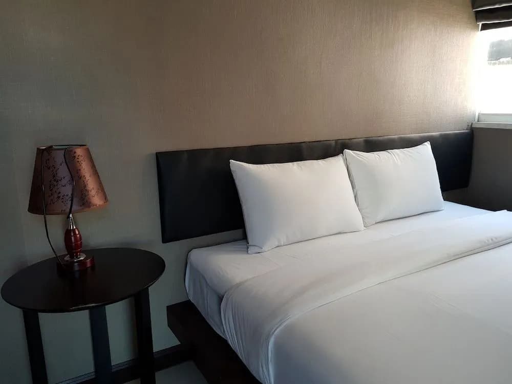 Escape inn - photo 2