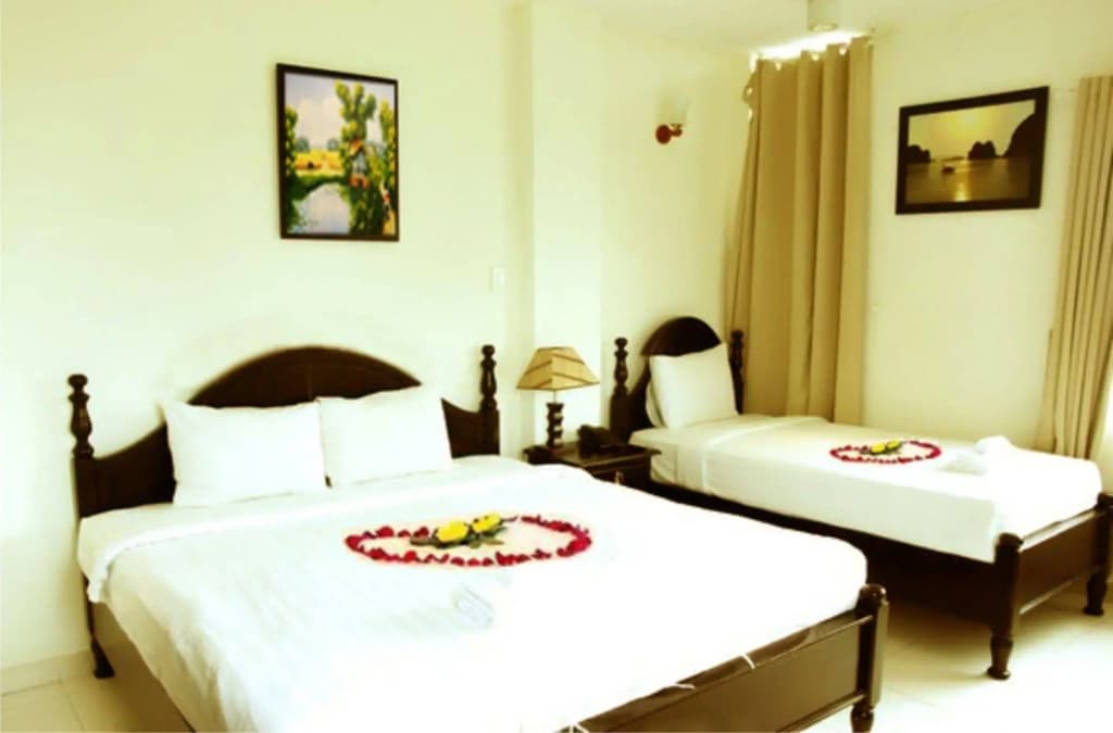 Golden Dragon Hotel - photo 5