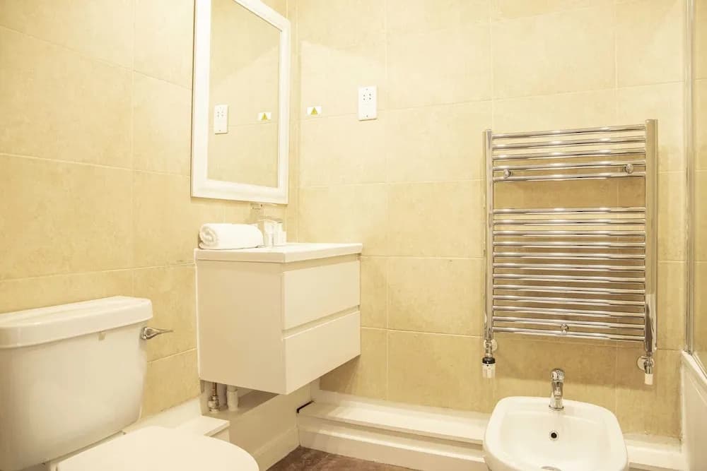 Modern Wandsworth Apartment - photo 11