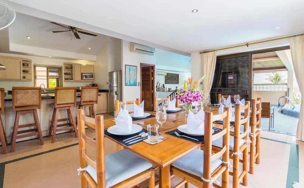 Luxury Four Bed Villa Jasmine, Infinity Pool, Full Staff , Chef and Breakfasts - photo 23