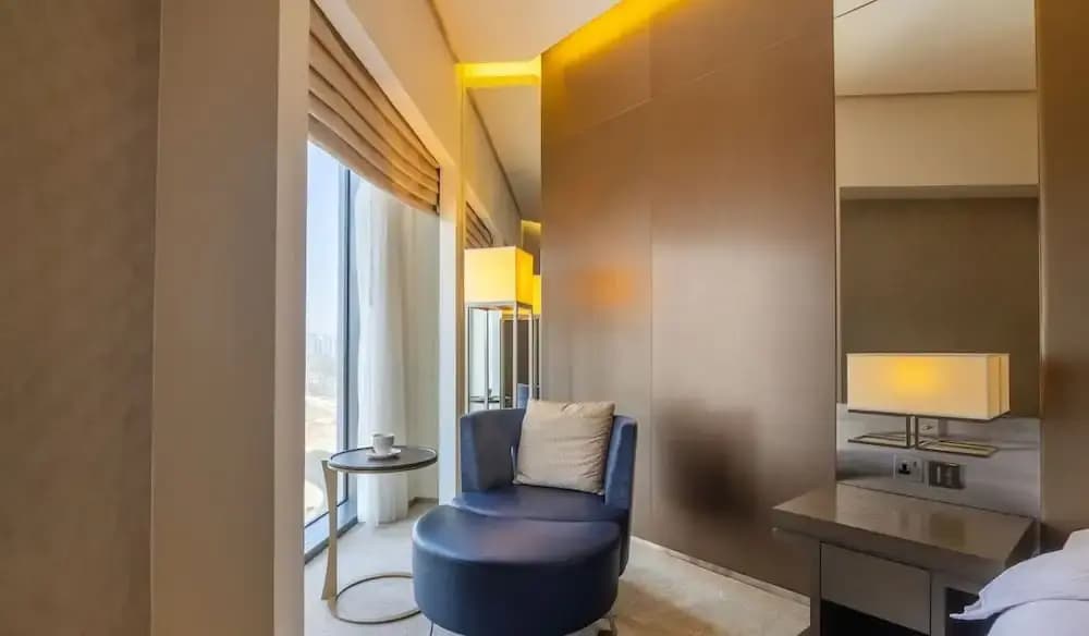 Elegant 1BR Near Wafi Mall Central Dubai Stay - photo 1