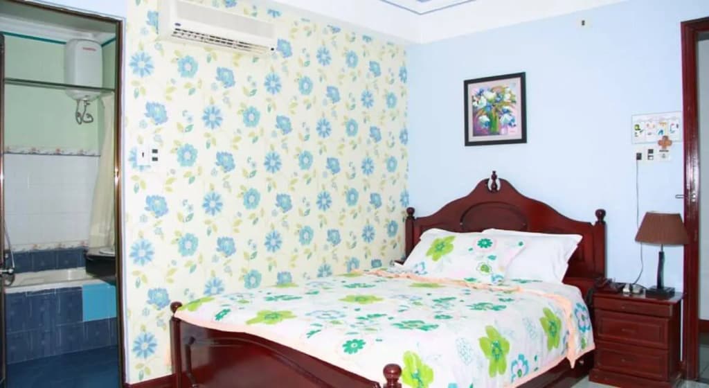 La Suisse Hotel - photo 3