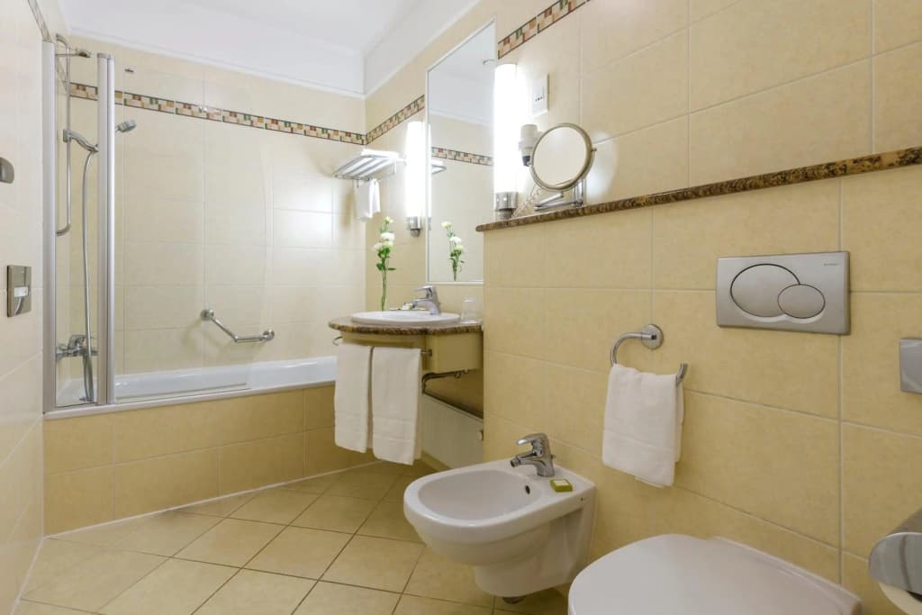 Danubius Hotel Astoria City Center - photo 10