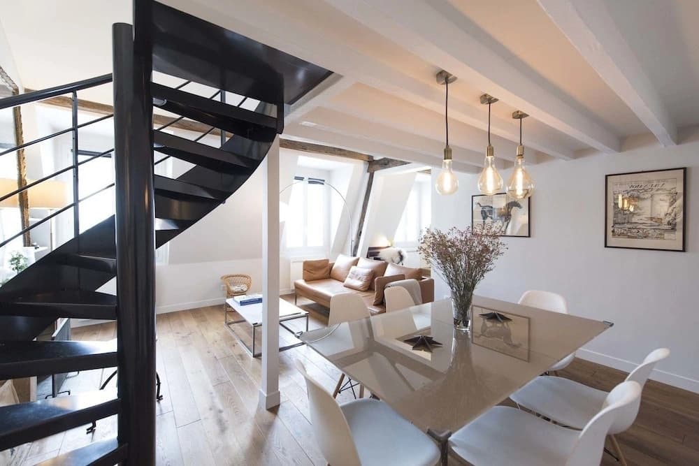 Eiffel Tower Duplex - photo 11