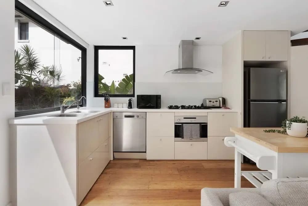 Relaxed Beachside Townhouse - photo 6