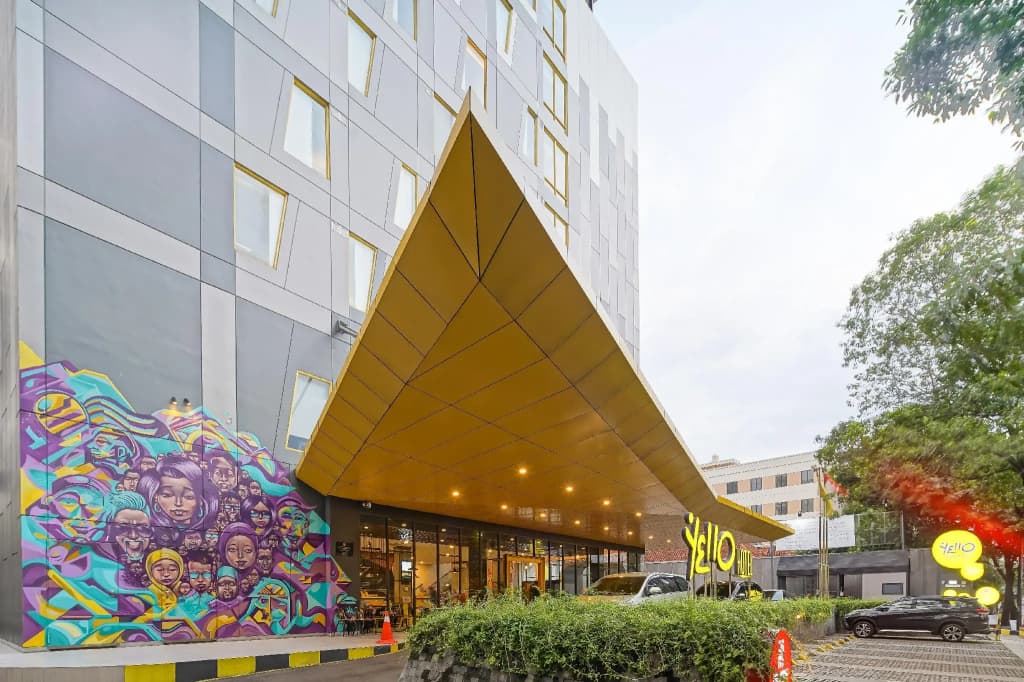 YELLO Hotel Manggarai Jakarta - photo 17