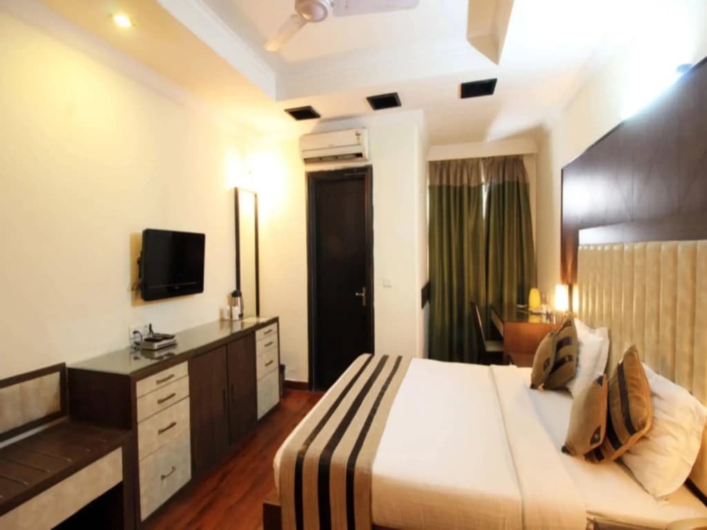 The Oakland plaza - Nehru Place by Orion Hotels - photo 2