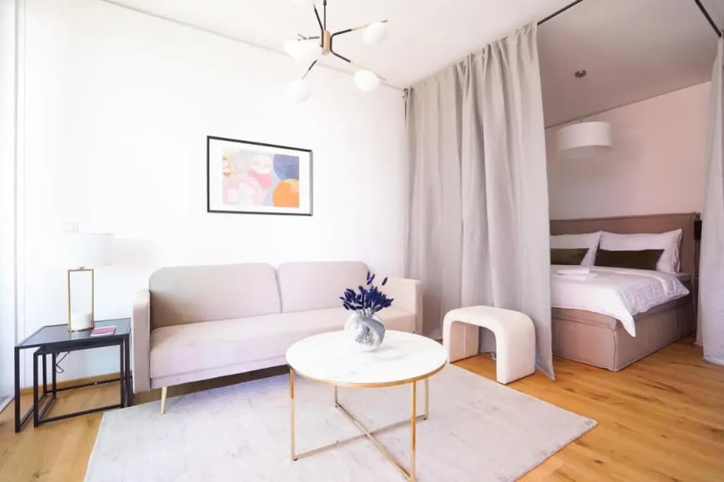 Boutique Studio with Terrace and Pool - photo 1