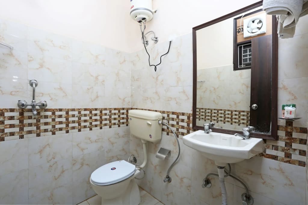 OYO 8404 Hotel Aerofly - photo 10