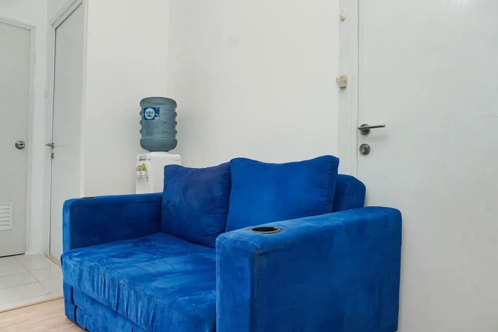 Gorgeous 2BR Green Pramuka Apartment - photo 15