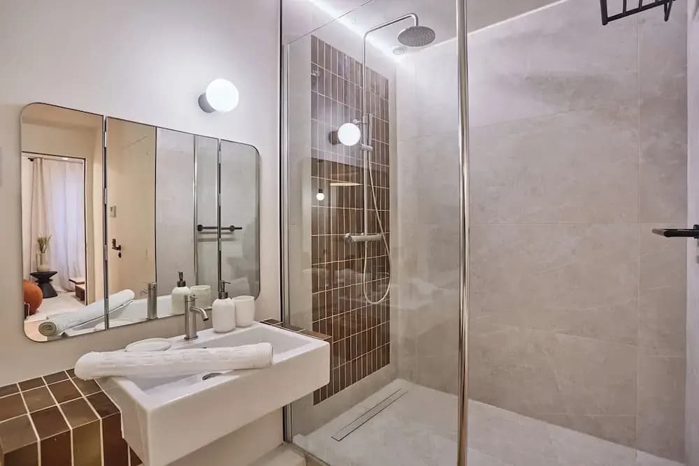 Amazing AC Apartment Center of Paris Le Marais - photo 17