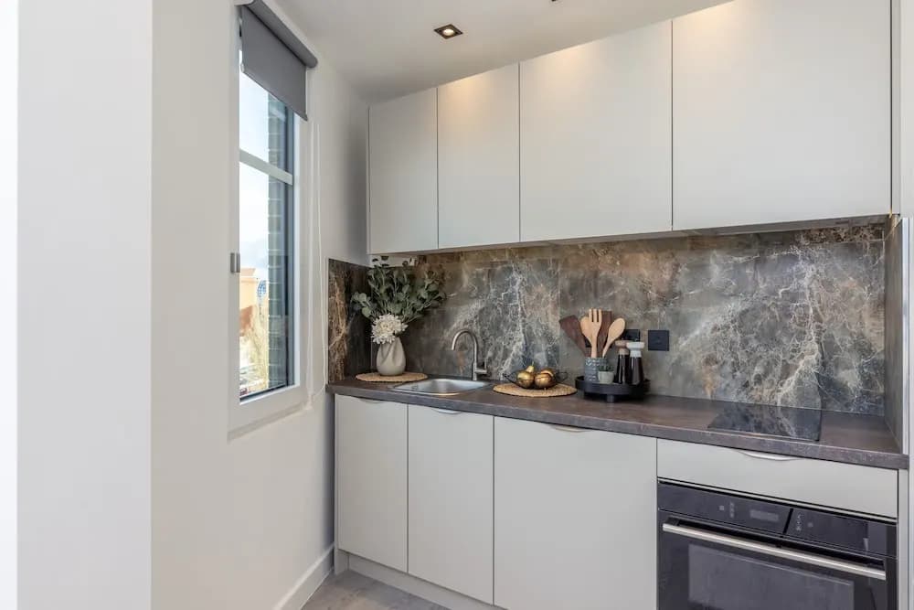 Diff-Rent Living - photo 15