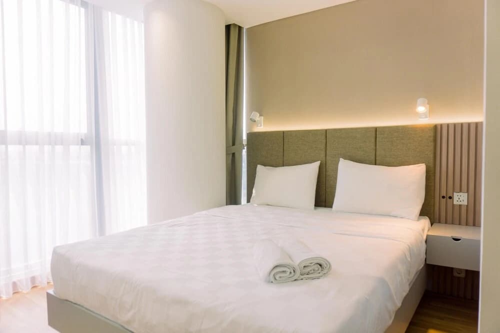Comfort And Nice 2Br At Gold Coast Apartment - photo 3