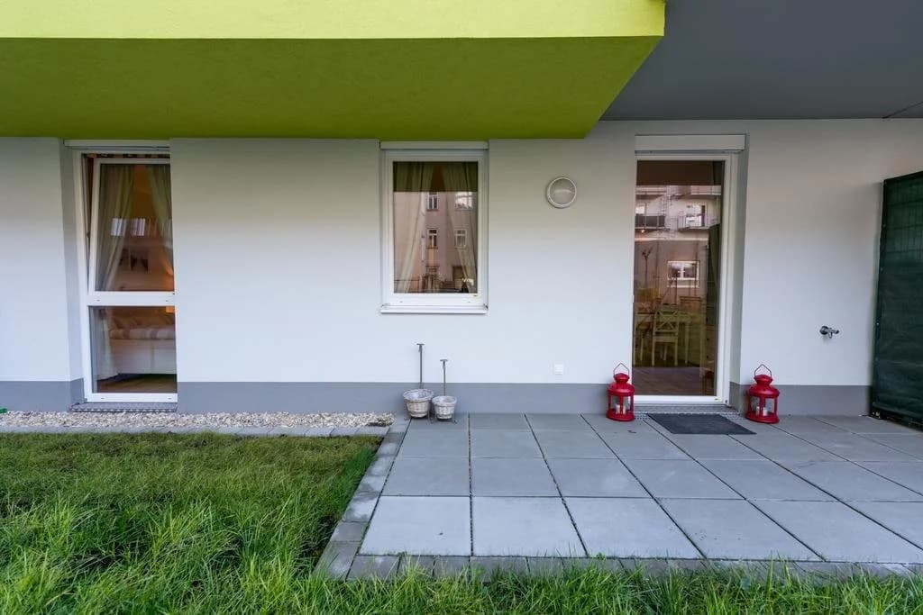 Beautiful Home - Garden Apartment - photo 10