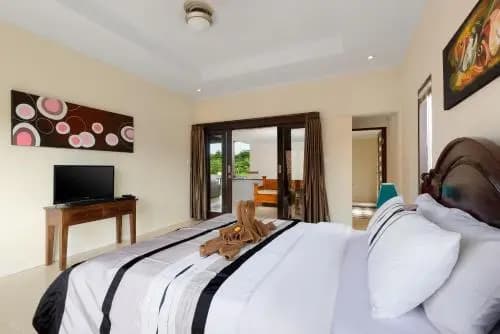 Coconuts Villa Balangan Beach - photo 3