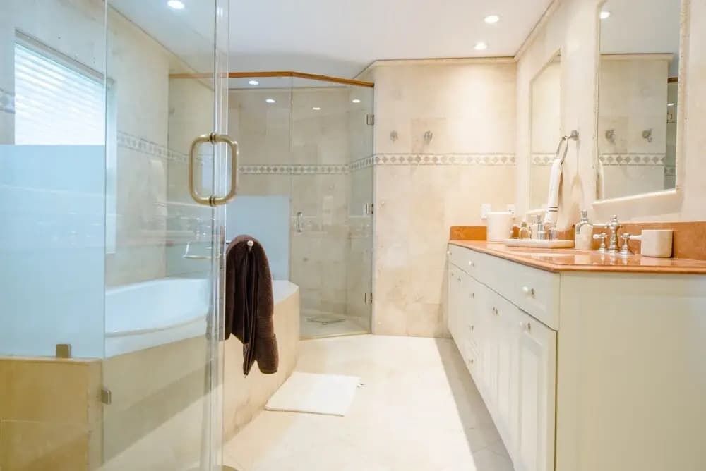 Crystal Court Estate - Four Bedroom Home - photo 7