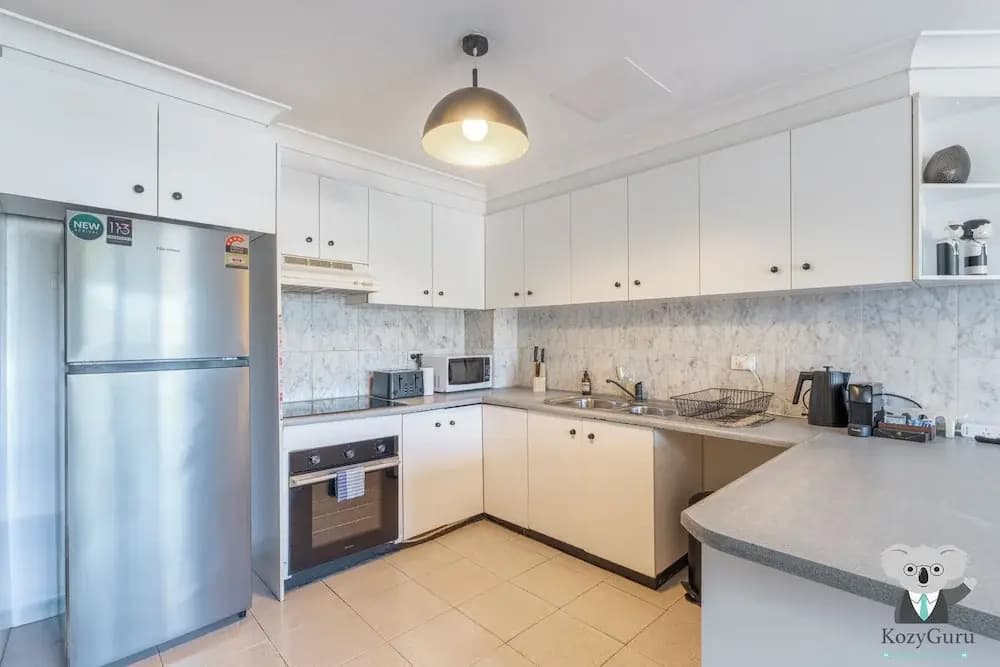 Kozyguru | Balmain | Townhouse bridge view or Charming Comfy Studio - photo 11