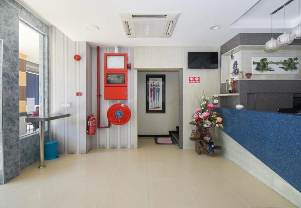 Sunshine Inn - photo 13