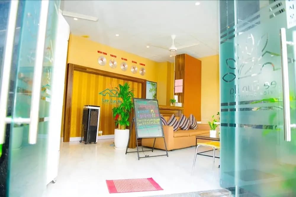 Heaven Hotel 1 - photo 2