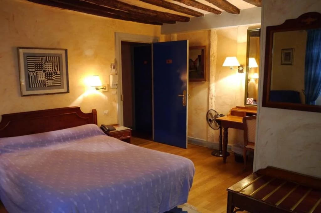 Hôtel les Degrés de Notre Dame - photo 5