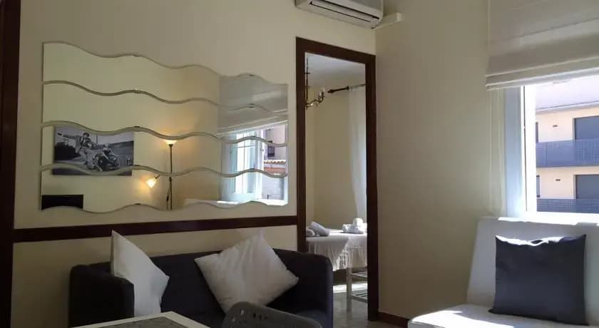 Suites4days Barcelona Paralel - photo 1