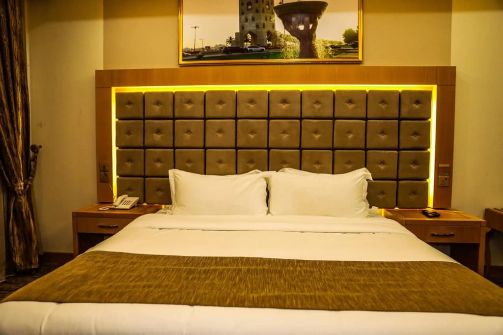 Muscat Plaza Hotel - photo 16
