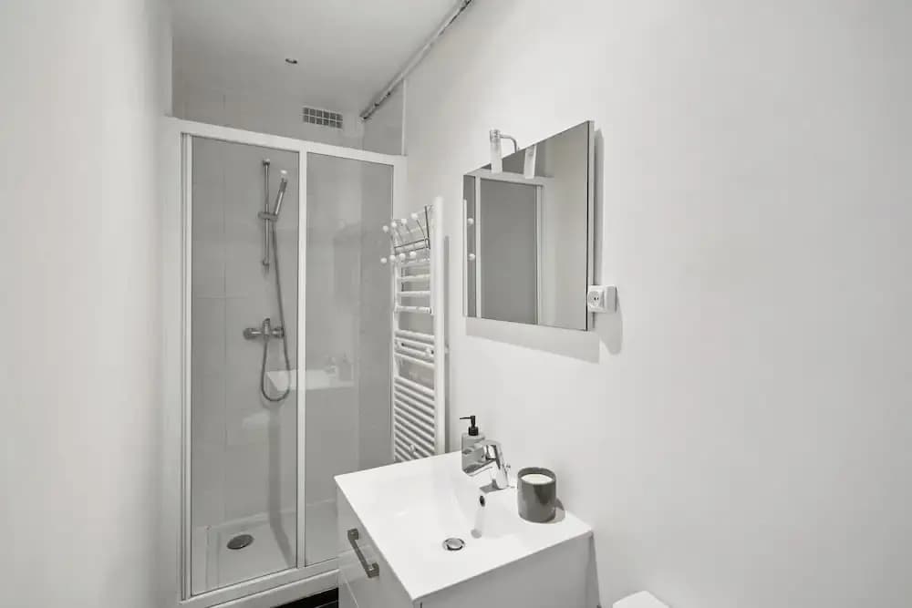 Modern Central Paris Flat by Les Halles - photo 6