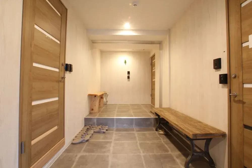 Shimanouchi Luxury Apartment - photo 14
