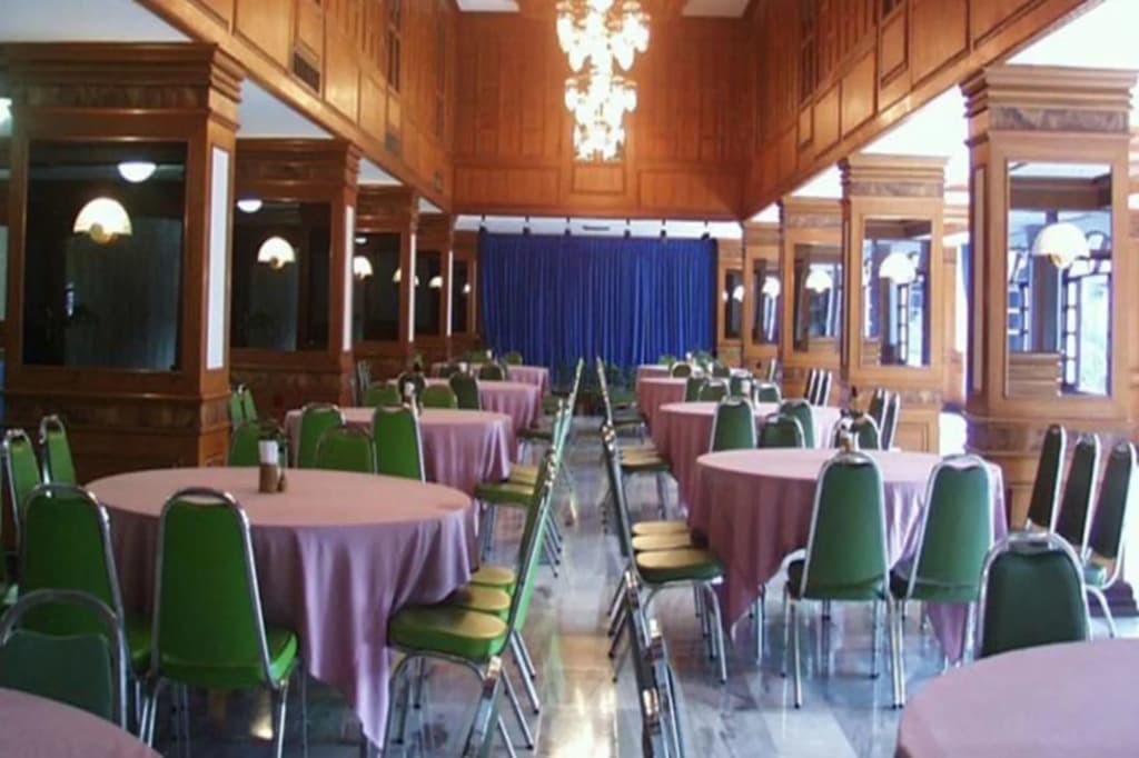 Royal Twins Palace Hotel - photo 16