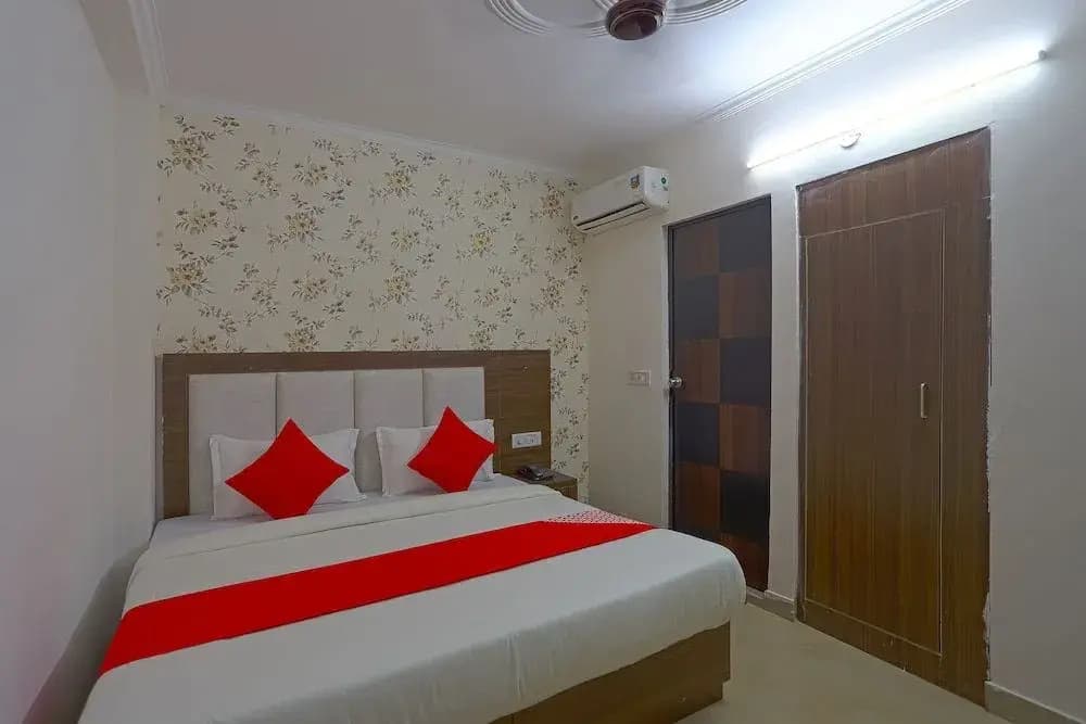 OYO 60786 Hotel Bluestar - photo 5