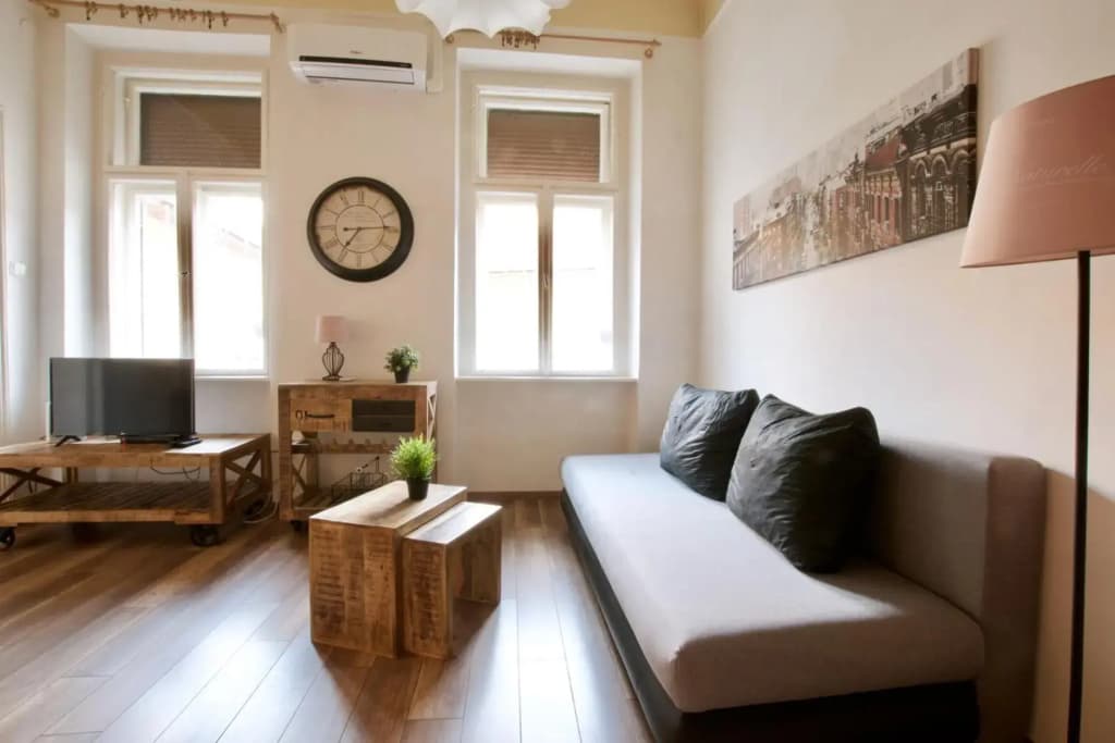 Standard Apartment by Hi5 - Nyugati square - photo 1