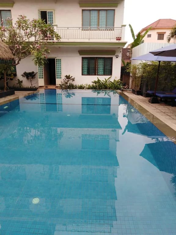 Cheata Inn - photo 14