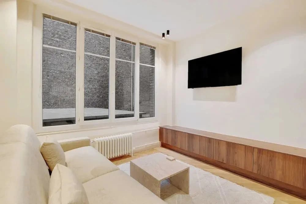Brand New Home in the Heart of Latin Quarter - photo 4
