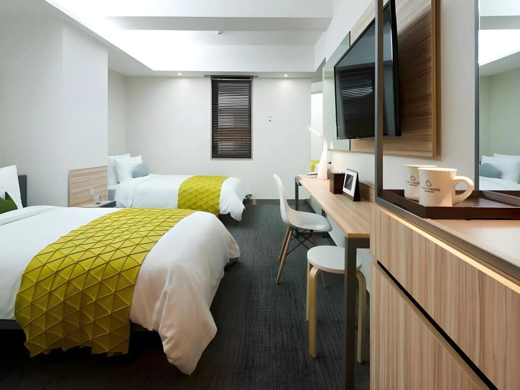 Metro Hotel - photo 23