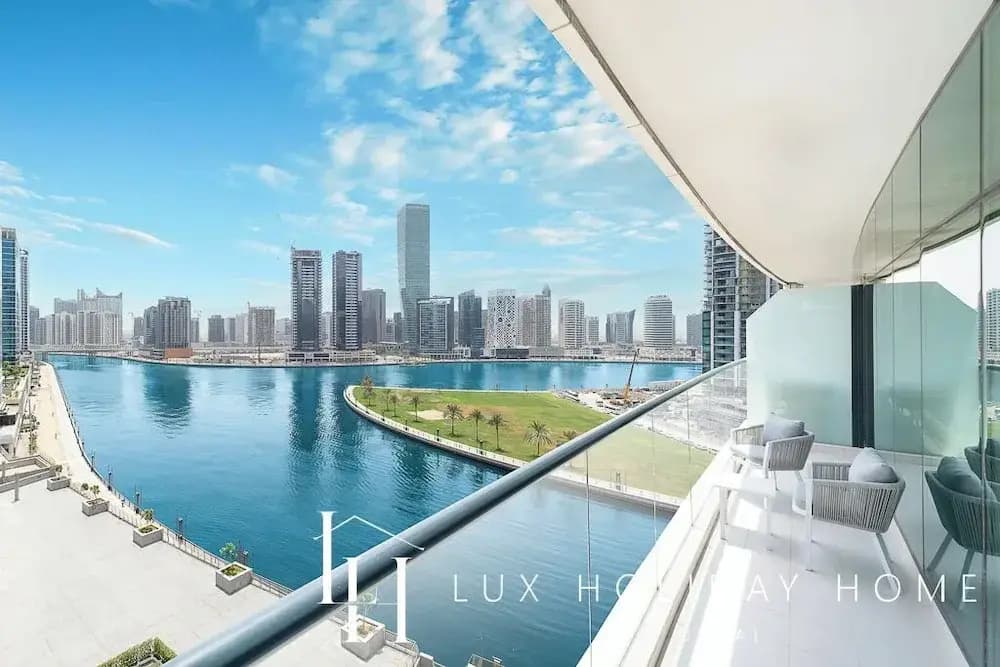 LUX The Bays Edge Canal View Suite - photo 17